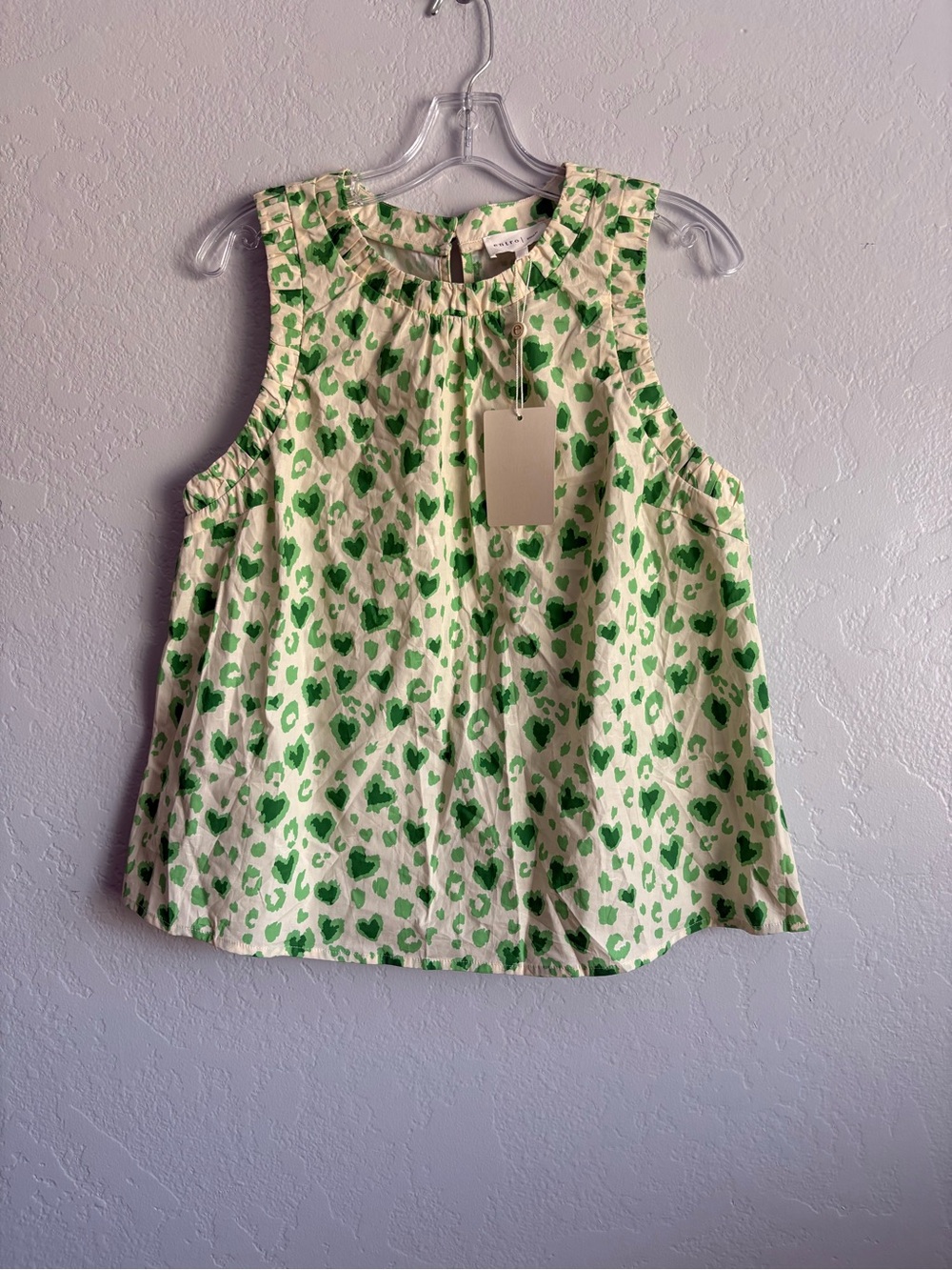 ❤️ NEW entro Green Heart-Print Sleeveless Tank Top